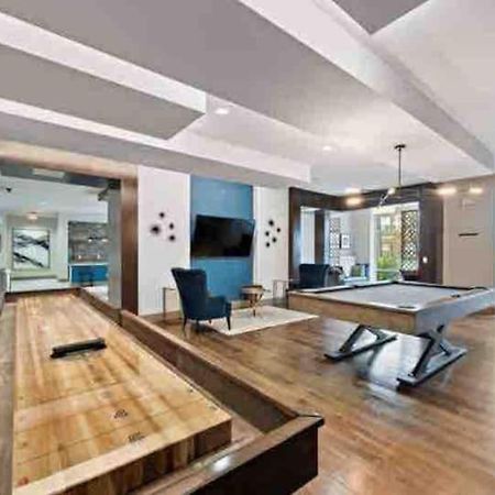 Fancy Apt Downtown. Pool. Gym. Lounge. Pet Ok Houston Exteriör bild