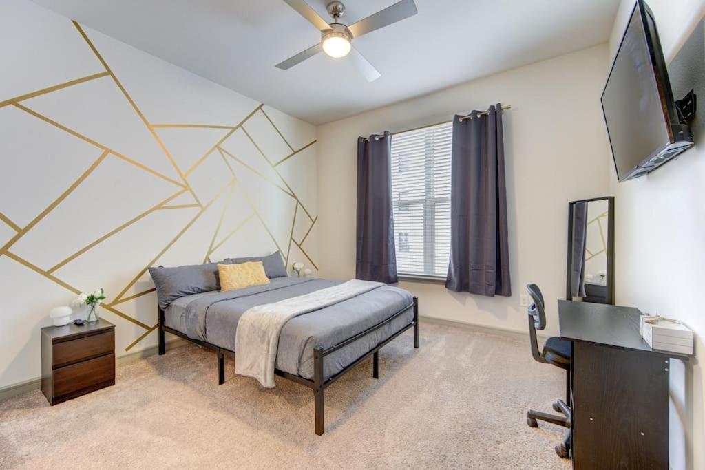 Fancy Apt Downtown. Pool. Gym. Lounge. Pet Ok Houston Exteriör bild