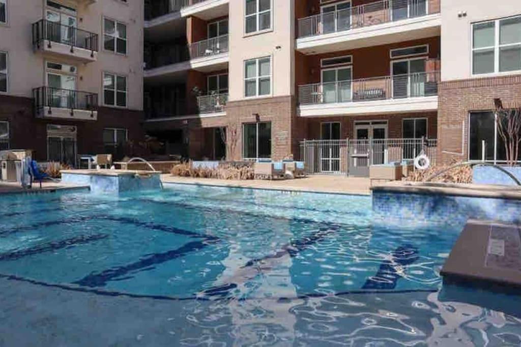 Fancy Apt Downtown. Pool. Gym. Lounge. Pet Ok Houston Exteriör bild